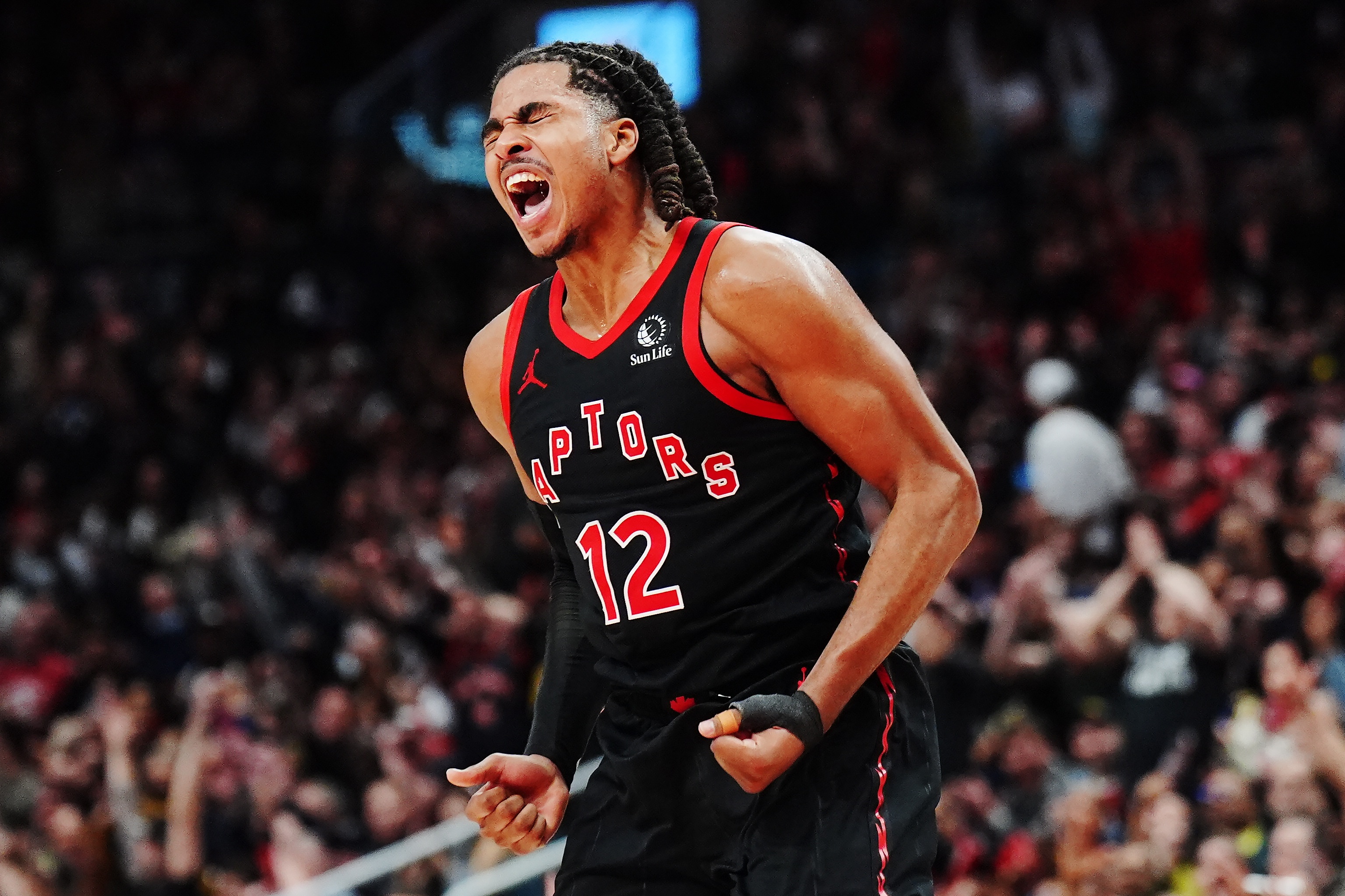 美记：猛龙上季对CMB青睐有加 他可能会和19号秀格雷夫斯携手出战
