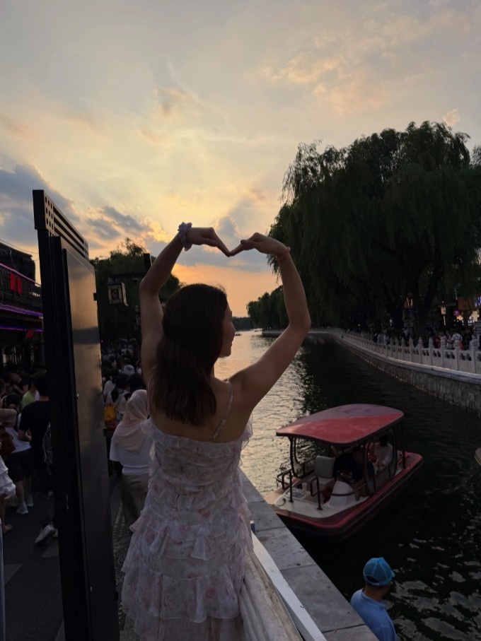 有点甜！北京女篮球员李一凡晒照：“橘子糖味”日落